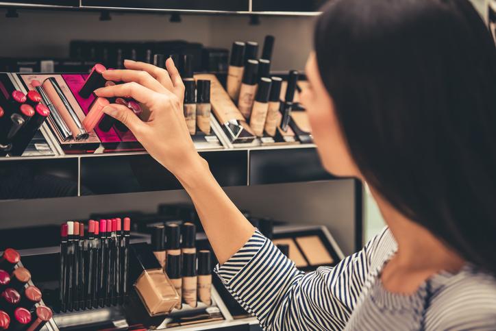 Machine learning to match beauty products